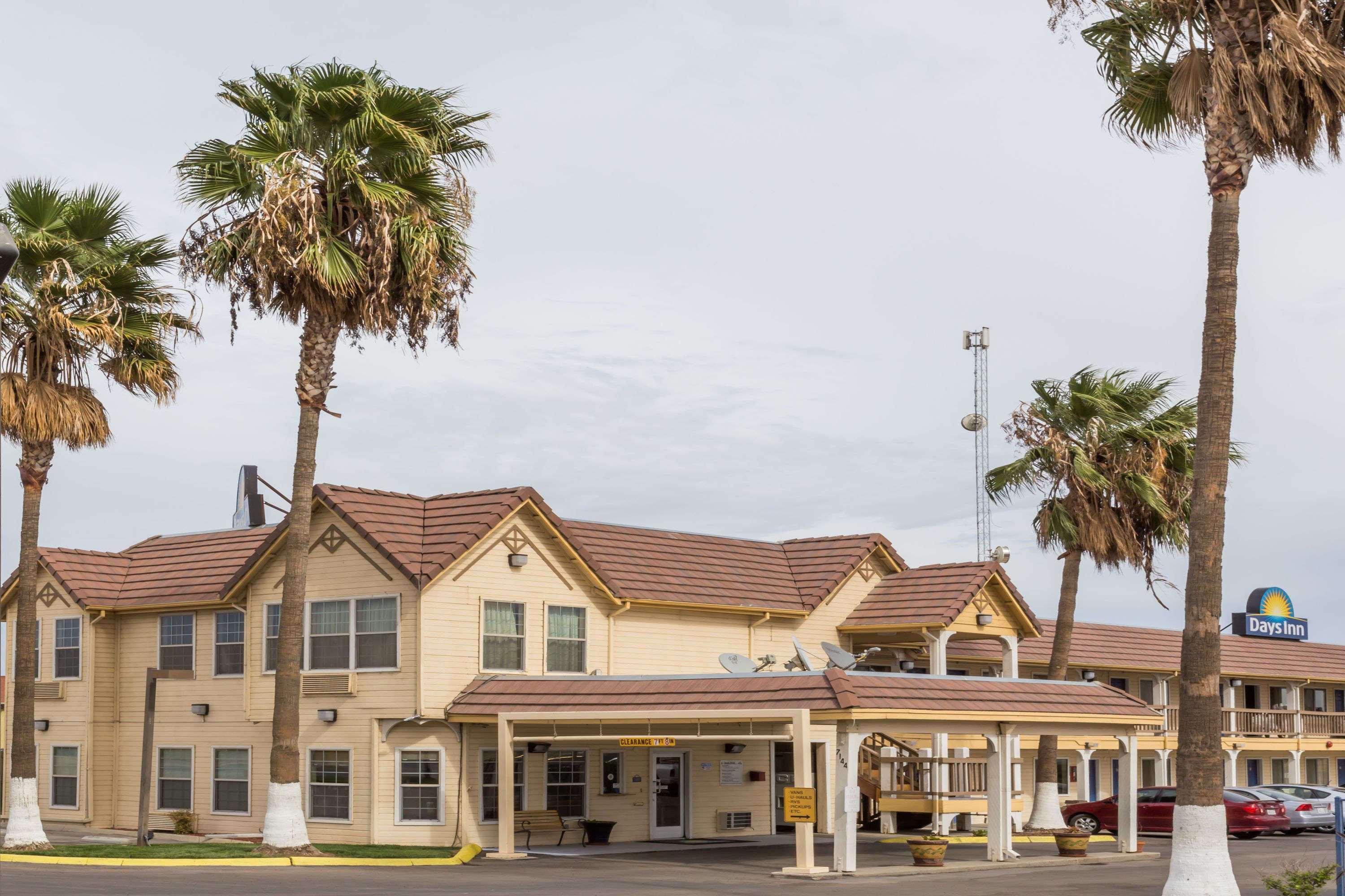 Days Inn By Wyndham Westley Dış mekan fotoğraf